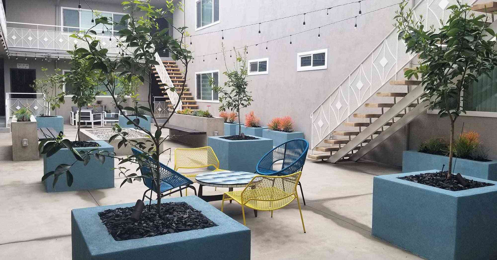 outdoor lounge mid century chairs seating